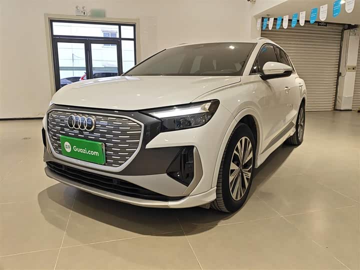 Фото 1 - Audi Q4 e-tron