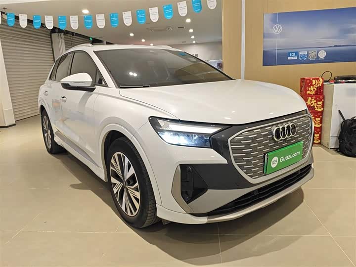 Фото 4 - Audi Q4 e-tron