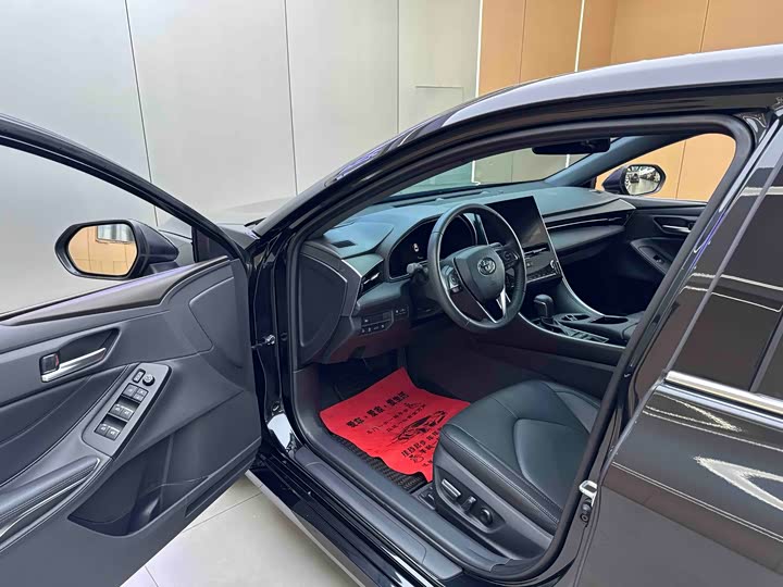 Фото 7 - Toyota Avalon