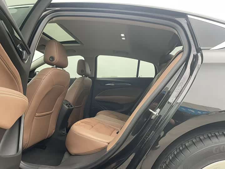 Фото 6 - Buick Regal