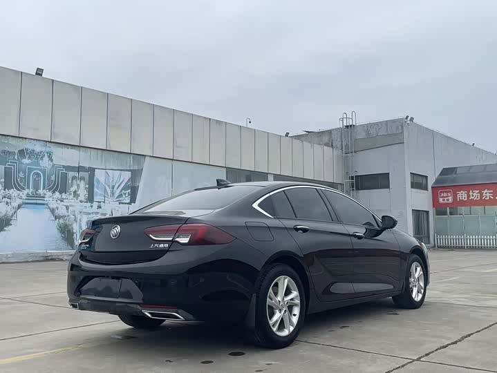 Фото 9 - Buick Regal