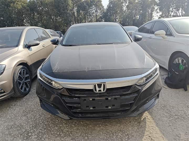 Фото 3 - Honda Accord