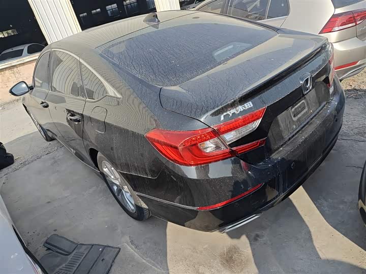 Фото 5 - Honda Accord