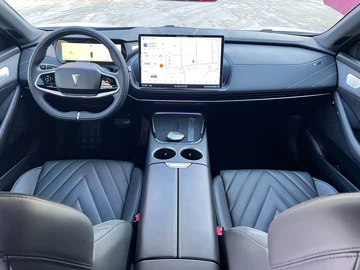 Фото 9 - Changan Deepal SL03