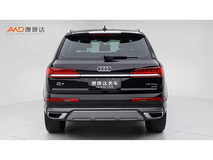 Фото 4 - Audi Q7