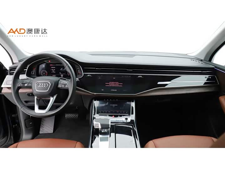 Фото 5 - Audi Q7