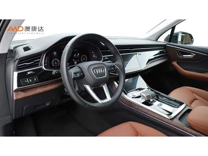 Фото 6 - Audi Q7