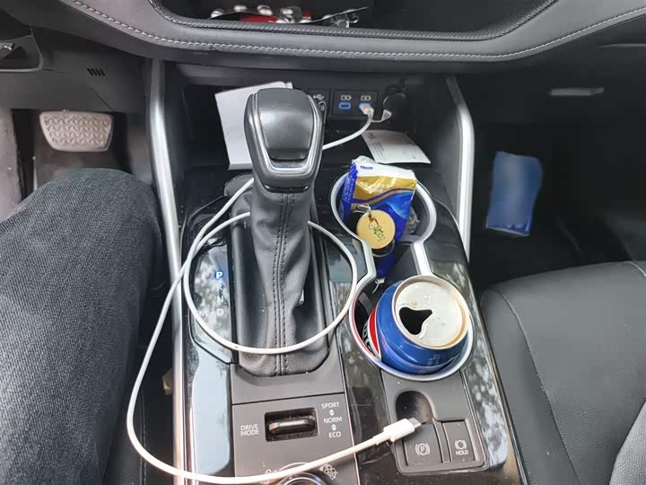 Фото 7 - Toyota Highlander