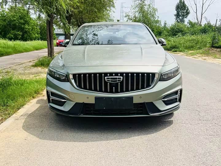 Фото 2 - Geely Preface