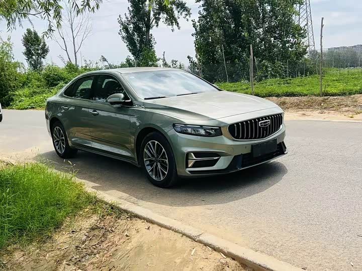 Фото 3 - Geely Preface