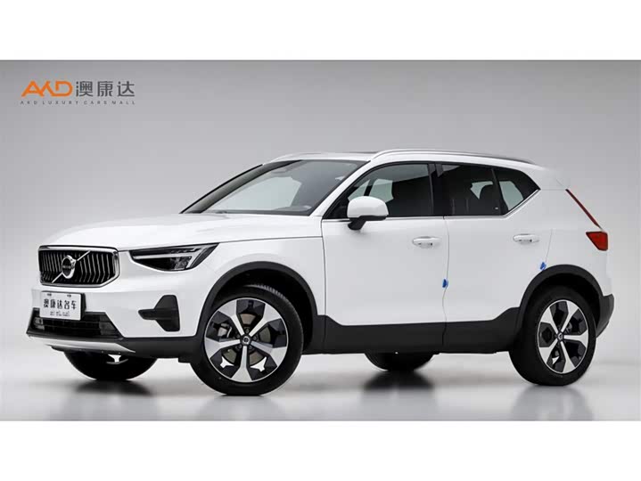 Фото 1 - Volvo XC40