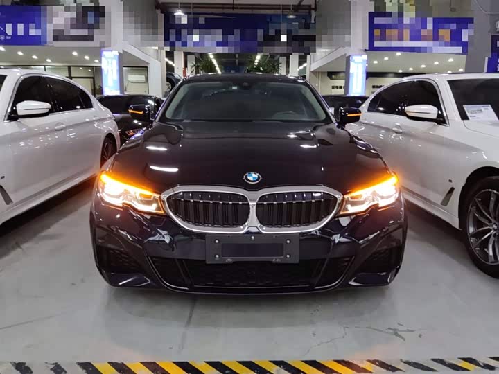 Фото 3 - BMW 3 Series