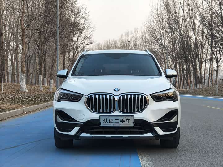 Фото 2 - BMW X1