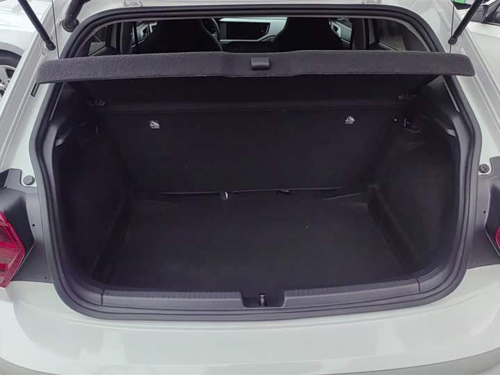 Фото 4 - Volkswagen Polo