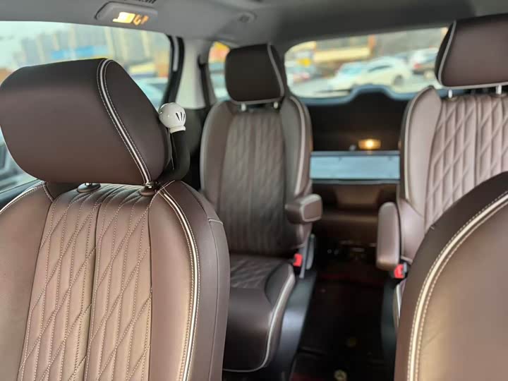 Фото 7 - Buick GL8 ES