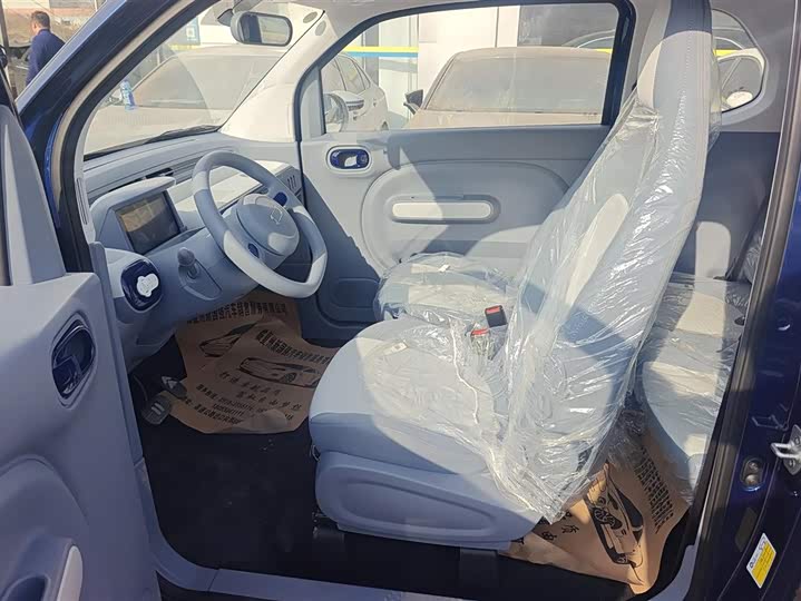 Фото 9 - Bestune Pony