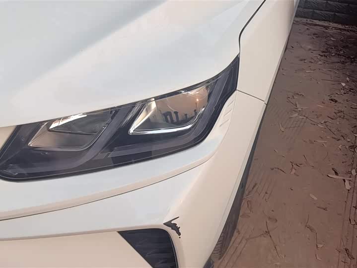 Фото 5 - Geely Coolray