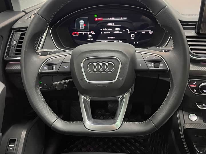 Фото 6 - Audi Q5L