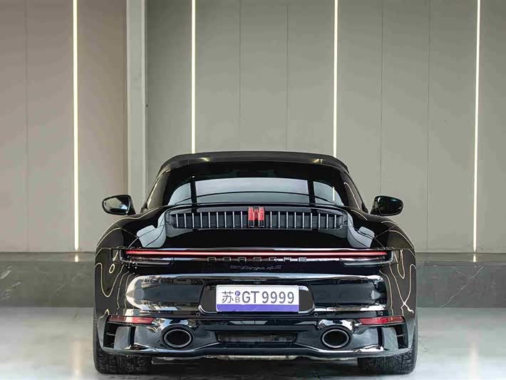 Фото 3 - Porsche 911