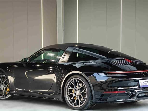 Фото 4 - Porsche 911