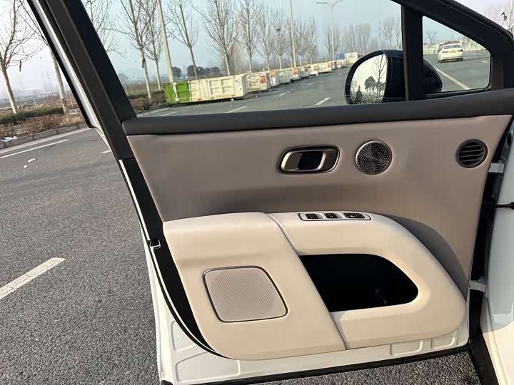 Фото 7 - LiXiang i8