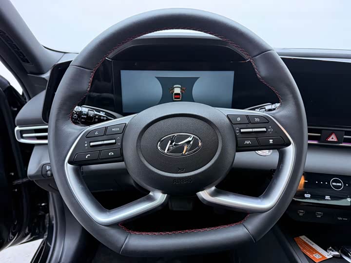 Фото 7 - Hyundai Elantra N line