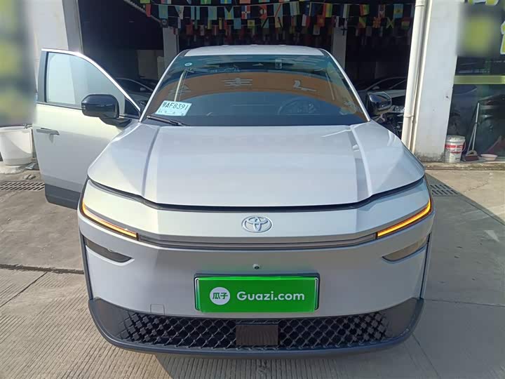 Фото 3 - Toyota bZ3X