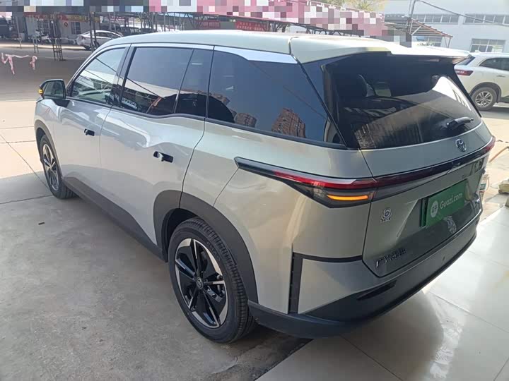 Фото 5 - Toyota bZ3X