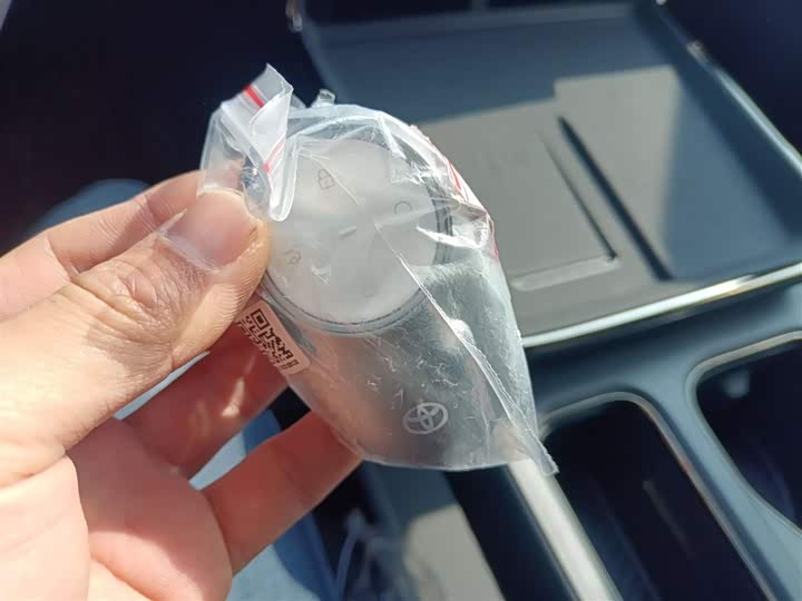 Фото 9 - Toyota bZ3X