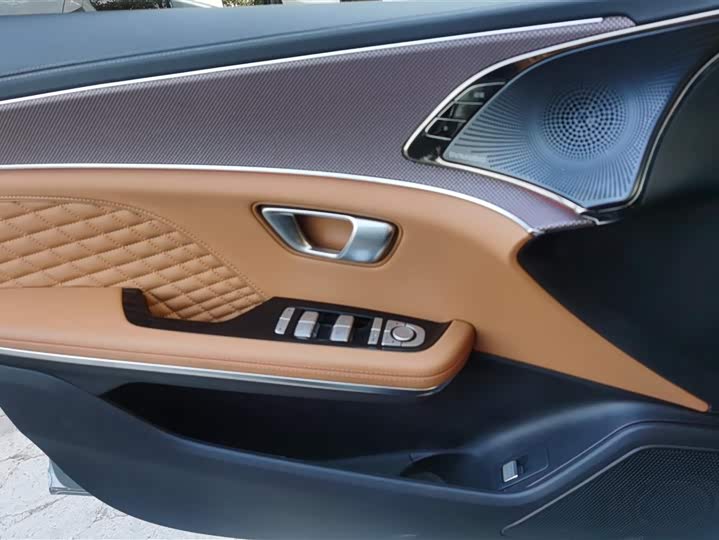 Фото 7 - BYD Han