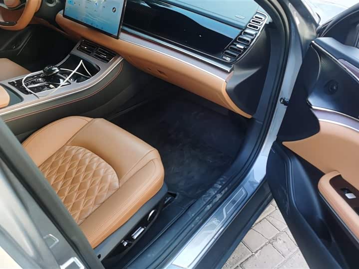 Фото 8 - BYD Han