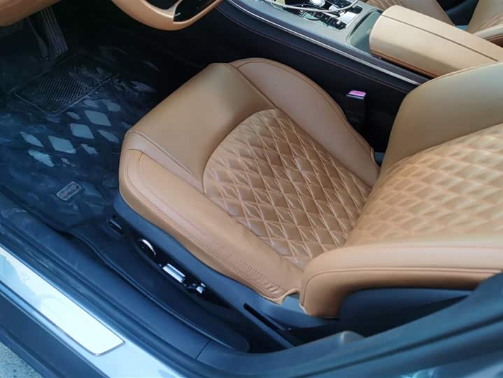 Фото 9 - BYD Han