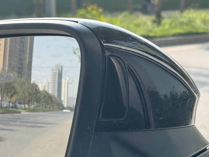 Фото 9 - Volkswagen Golf