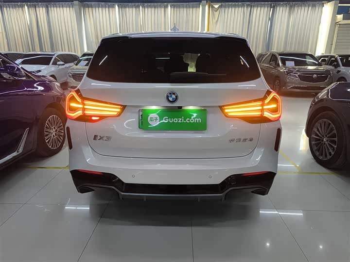 Фото 6 - BMW iX3