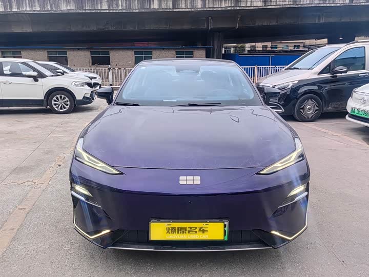 Фото 2 - Geely Galaxy E8