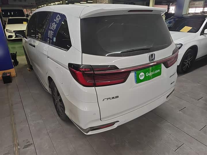 Фото 5 - Honda Odyssey