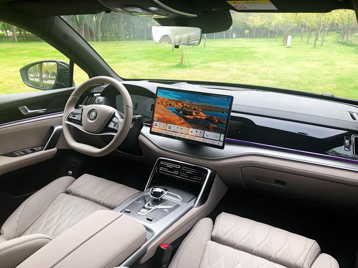 Фото 5 - BYD Tang Hybrid/EV