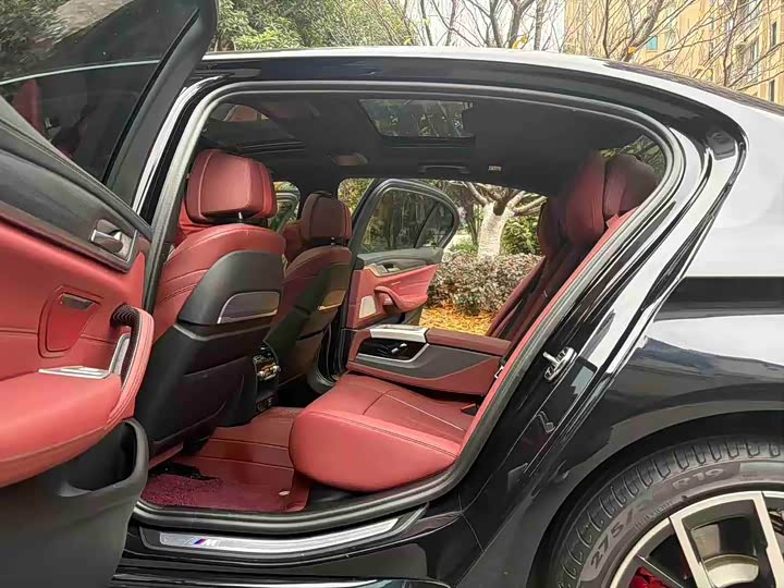 Фото 4 - BMW 5 Series