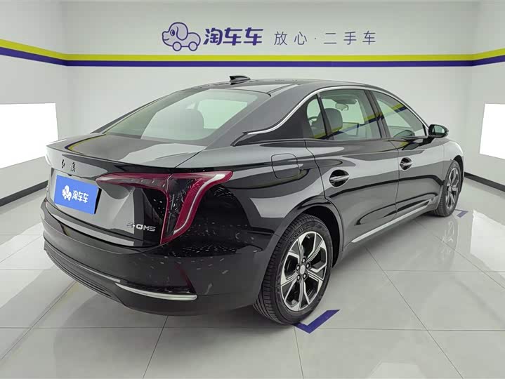 Фото 3 - Hongqi E-QM5