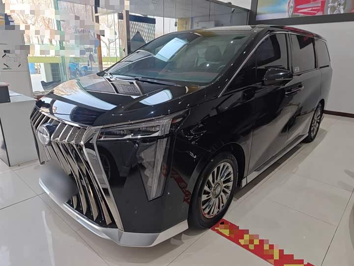 Фото 1 - GAC Trumpchi M8