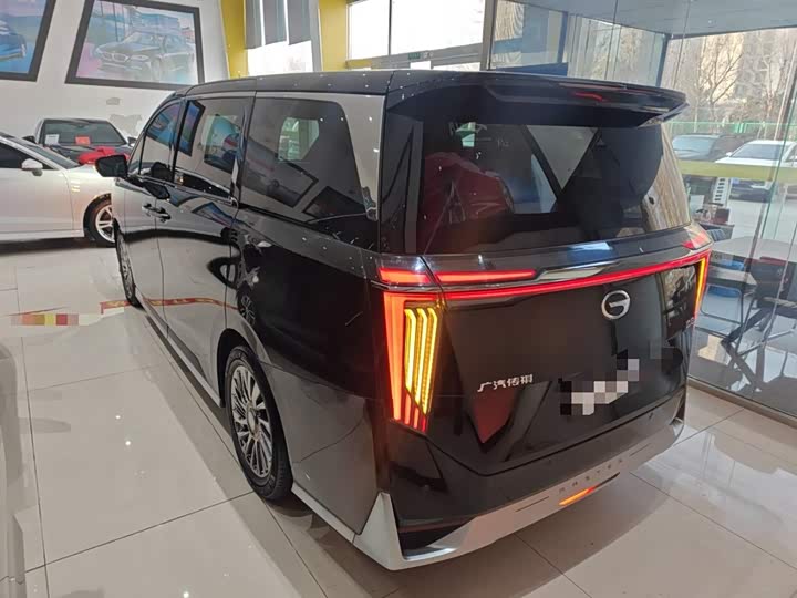 Фото 5 - GAC Trumpchi M8