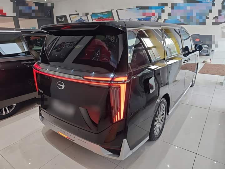 Фото 7 - GAC Trumpchi M8