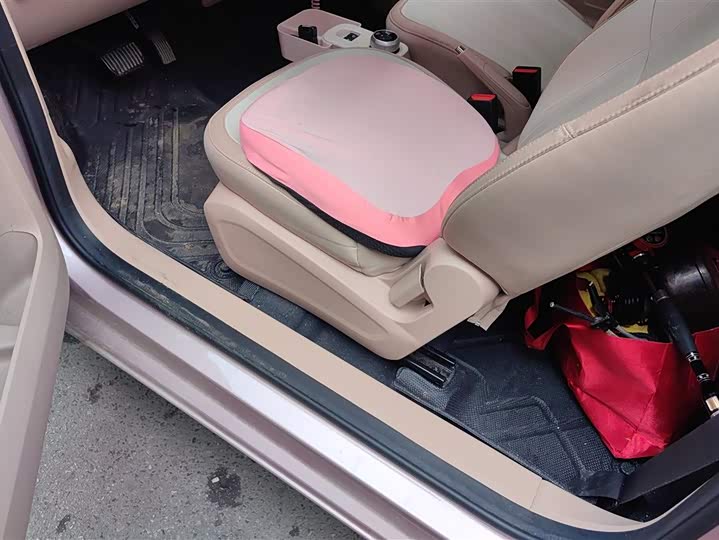 Фото 9 - Geely Galaxy Panda Mini