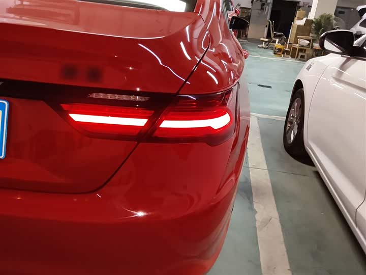 Фото 8 - Geely Binrui