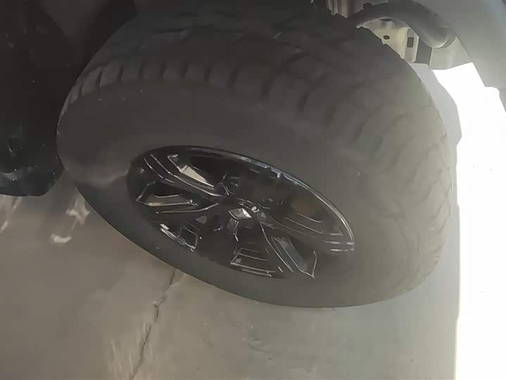 Фото 6 - Tank 300