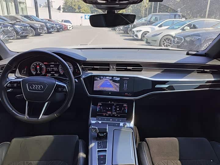 Фото 5 - Audi A6L