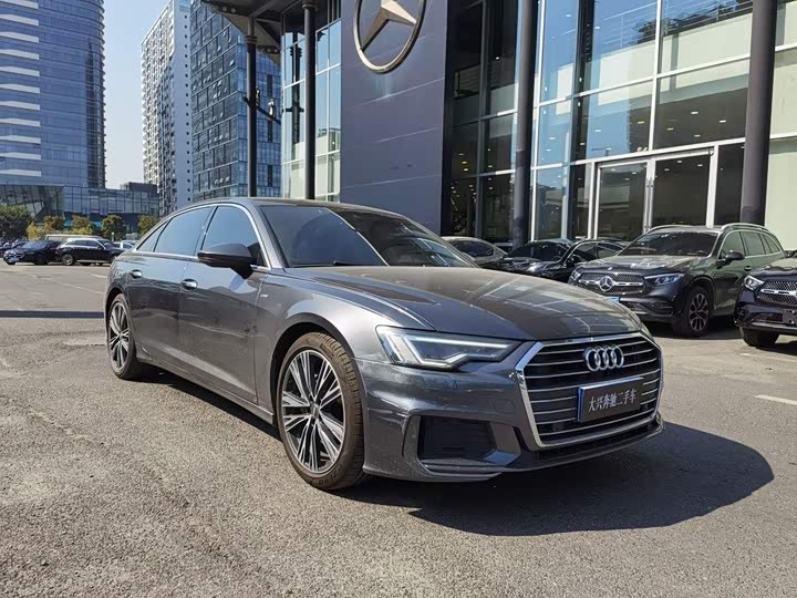 Фото 6 - Audi A6L