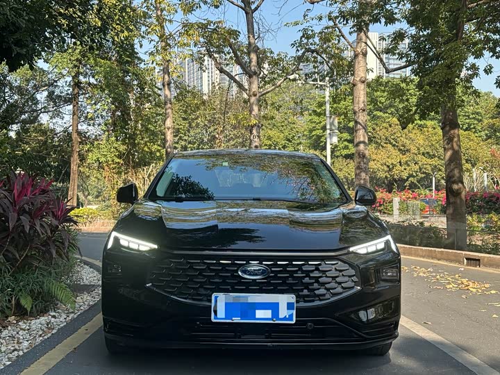 Фото 2 - Ford Mondeo