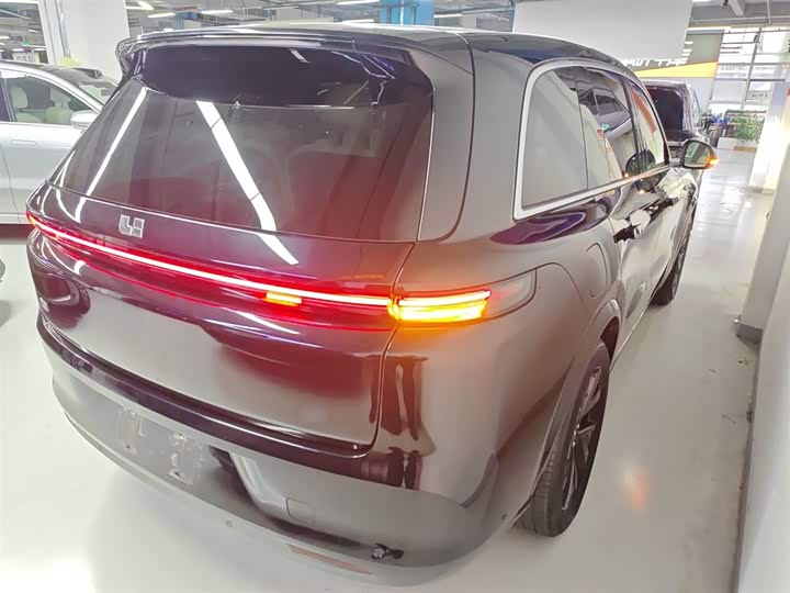 Фото 7 - LiXiang L8