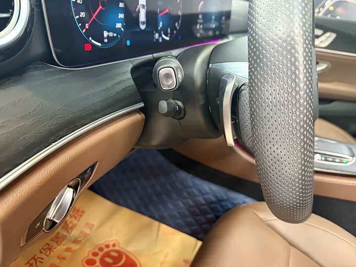 Фото 8 - Mercedes-Benz E-Class